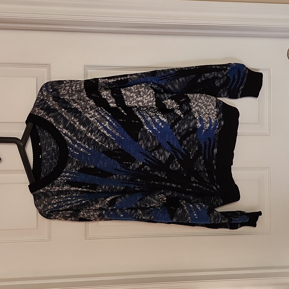 Vintage Grandma Sweater Blue, Black and Grey Burst. Size M.